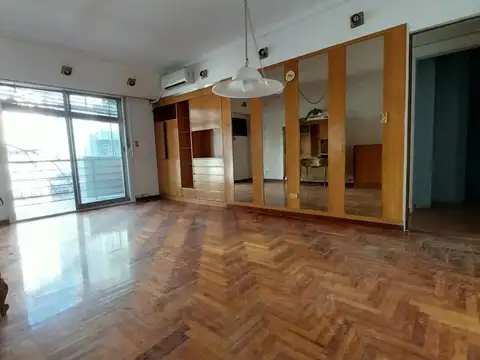 Departamento 3 ambientes con 2 baños