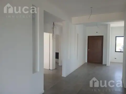 Casa de 4 ambientes con jardín en venta en Barrio Santa Elisa - Pilar del Este, Buenos Aires