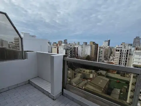 DEPARTAMENTO 2 AMBIENTES CON BALCON A LA CALLE MAR DEL PLATA
