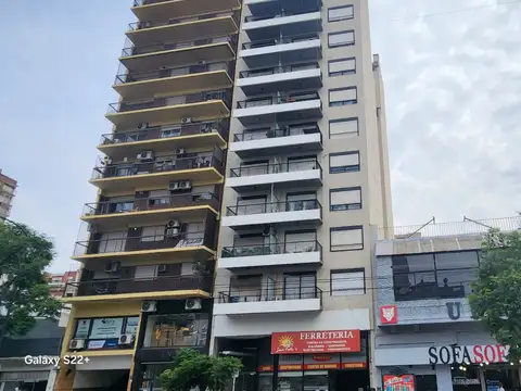 MUY LINDO MONOAMBIENTE PISO 11 FRENTE 35M2 EDIFICIO 12 AÑOS.  200M SUBTE - APTO PROFESIONAL-