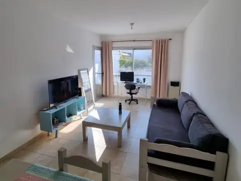 Departamento de dos ambientes con excelente ubicación