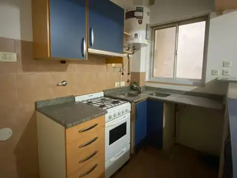 Departamento en Alquiler en Parque Rivadavia, $ 450.000