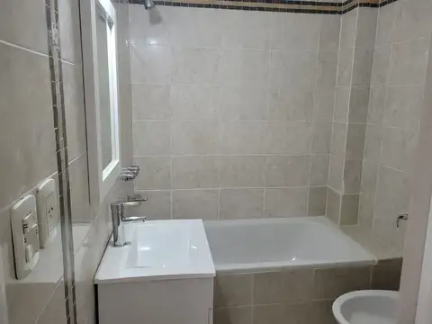 Alq. Dpto 3 amb con terr propia y lav en R.Mejia