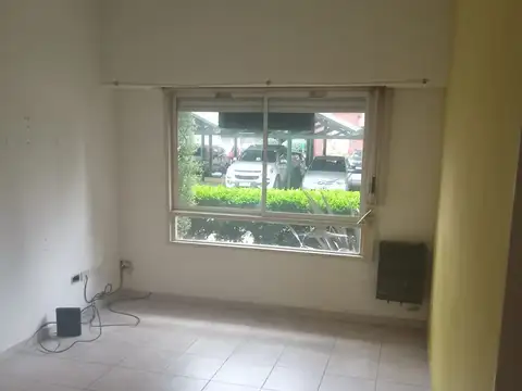 Depto en PB en complejo cerrado c/segurdad 24 hs, SUM a 1 cuadra de Av Mitre