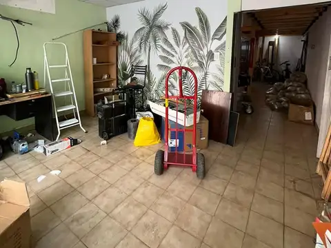 ALQUILER LOCAL DE 95,7 M2 DOBLE ALTURA EN CHACARITA
