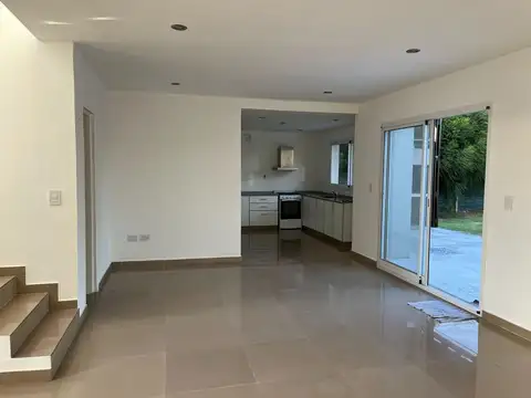 Casa en alquiler 4 amb. en Barrio San Matias - ESCOBAR-