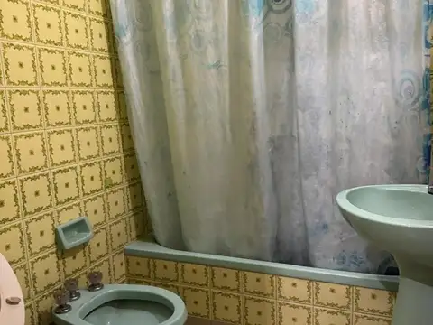 Depto Tipo Casa en Venta 40 años