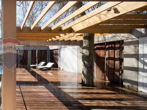 CASA EN VENTA ABRIL CLUB DE CAMPO