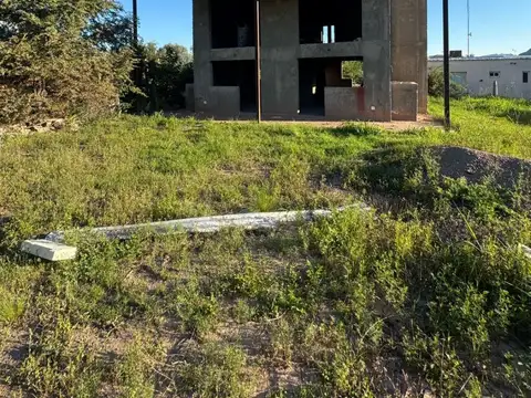 Venta de terreno con cabañas en Potrero de los Funes