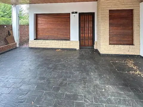 Juan J Castelli 2800