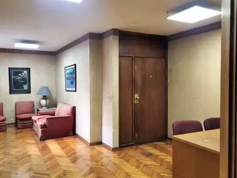 VENTA OFICINA EN RETIRO MICROCENTRO