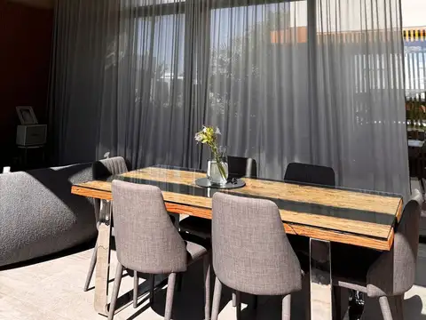 Casa en Alquiler de 4 dormitorios