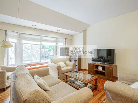 Depto Tipo Casa en Venta de 4 ambientes