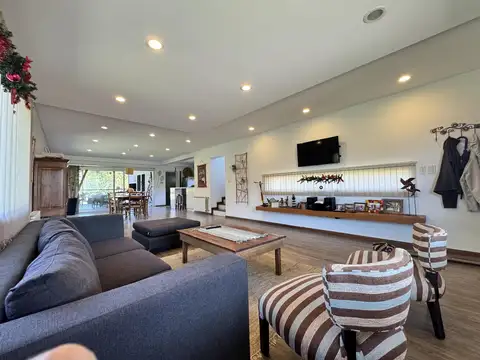 Casa en Venta en Puerto Roldan, USD 310.000