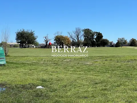 Lote en Venta de 1067 m2 Barrio El Trebol, Haras Santa María, Escobar