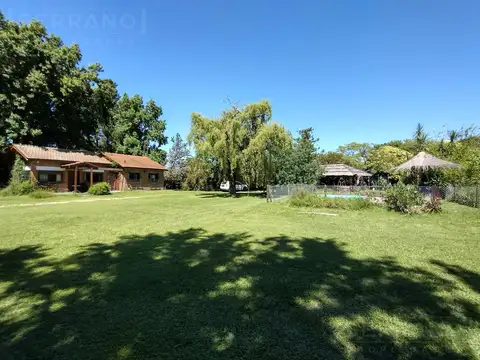 Venta. Casa 4 Ambientes. Amoblada. Con Pileta Y Quincho. Barrio Parque La Verdad