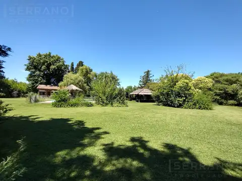 Casa en Venta con 1 cochera