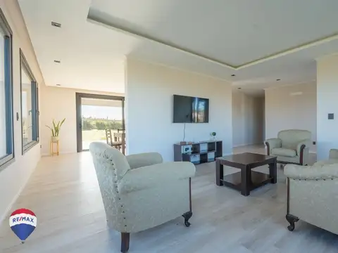 avenida juana azurduy 100