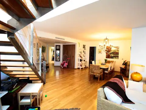 Departamento en Venta con 2 cocheras