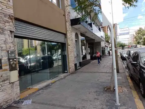 Local en Venta en Moron Sur, USD 1.050.000