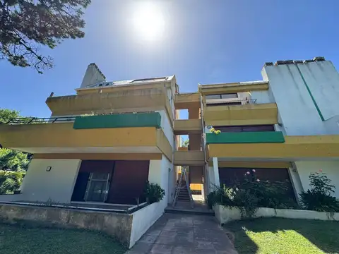 Alameda 204 entre Calle 305 y 306.