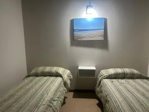 Casa en Alquiler Temporal con 2 cocheras