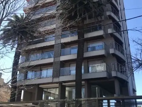 Ph - Venta - Argentina, Quilmes - CALLE SARMIENTO 818