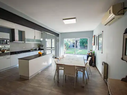 Casa en Venta de 4 dormitorios