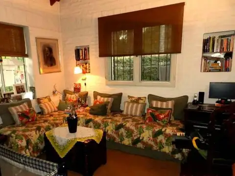 Casa en Venta con 1 cochera