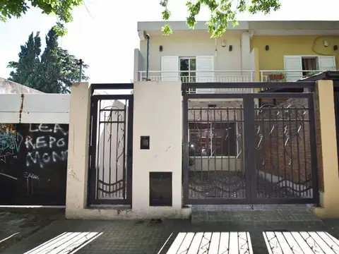 VENTA DEPARTMENTO 3 DORMI cochera y patio