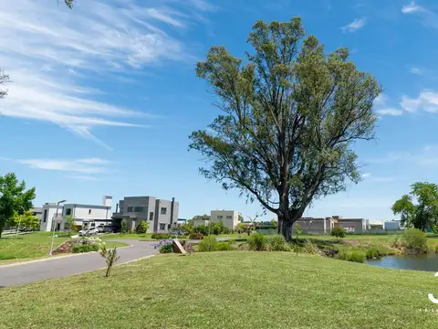 Terreno en Venta en Monet Barrio Privado, USD 52.000