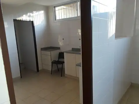 Edificio Comercial en Garin-Centro