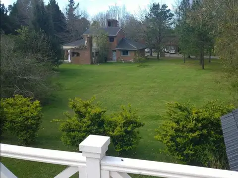 Casa 4 ambientes con 3 baños