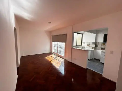 Alquiler amplio Depto 2 Amb en Villa Devoto
