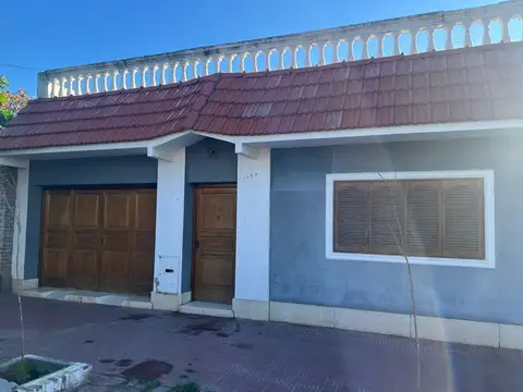 VENTA DE CASA AV. ROCA
