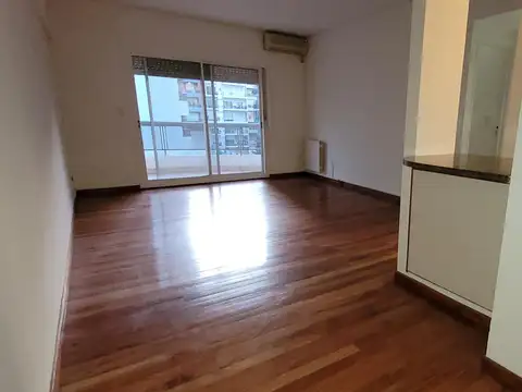 Pacheco 2600, Piso 4