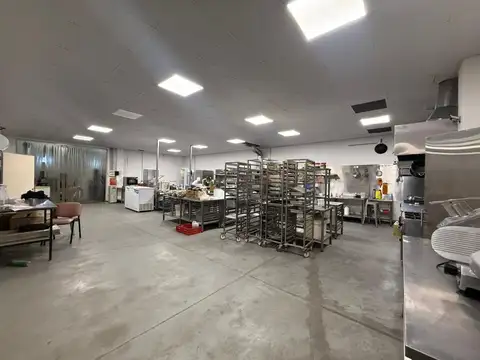 Tomás A. Edison 1200