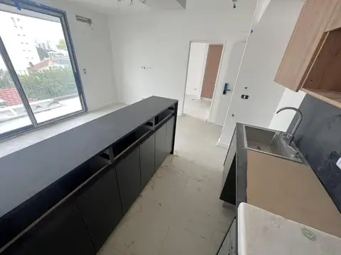 Exc. depto. de 2 amb. c/ balcón al frente - 44.13m2