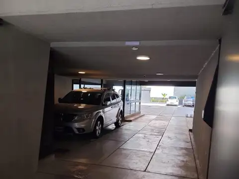 José Hernández 2730 entre Moldes y Vidal - Ideal Camioneta