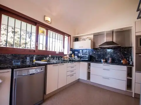 Casa en Venta en Playa Mansa, USD 1.100.000