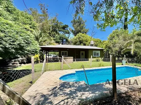 Hermosa casa en Barrio Los Pinos
