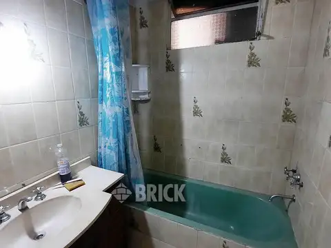 Depto Tipo Casa en Venta 40 años