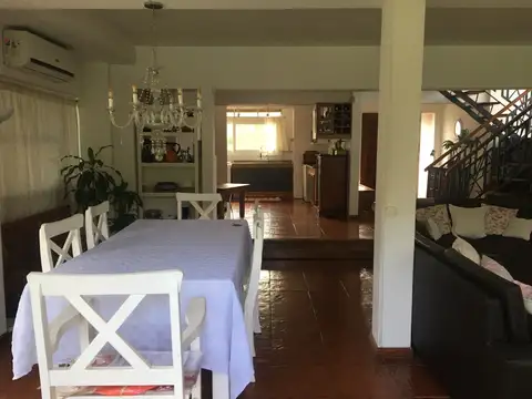 Casa en country "Las Lajas", Gral.Rodríguez