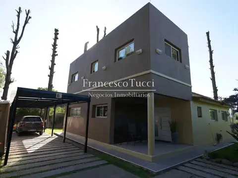 Casa 4 ambientes en venta amueblada Cardenal Del Monte
