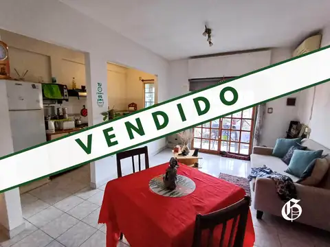 Departamento 2 ambientes en 2do piso al frente. Living - Desayunador - Lavadero. APTO CREDITO