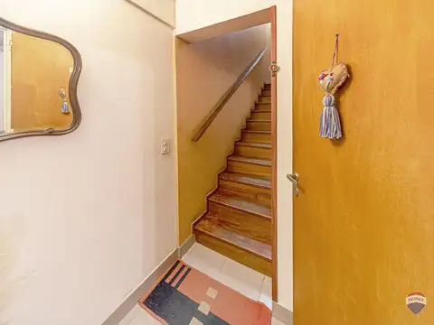 Depto Tipo Casa 4 ambientes con 2 baños