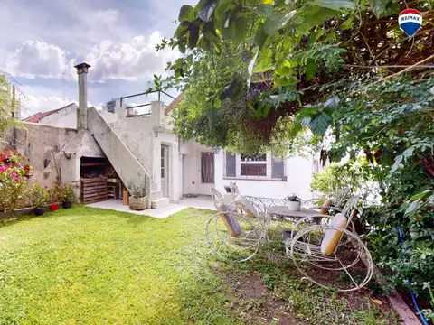 VENTA CASA EN AVELLANEDA CENTRO PATIO COCHERAS