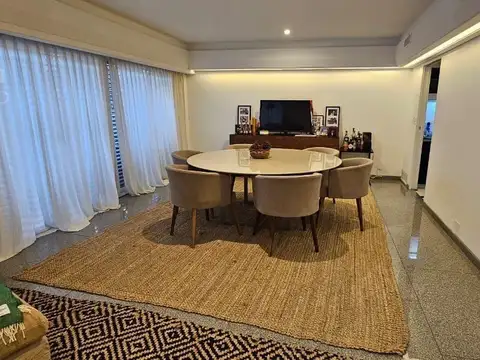 Departamento en Venta con 2 cocheras