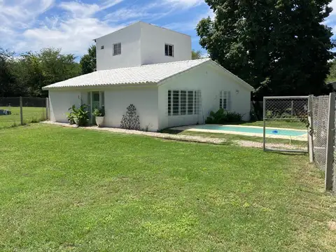 Casa en venta en Carabassa, Pilar - 7 Ambientes