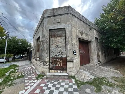 VENTA DE CASA A REFACCIONAR O DEMOLER. V. ALSINA